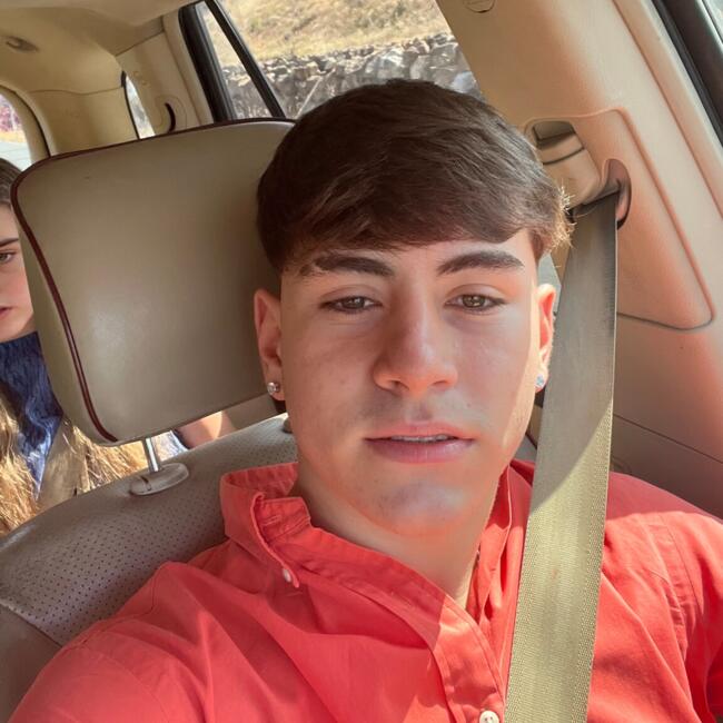 Canguro en Aljarafe: Marcos