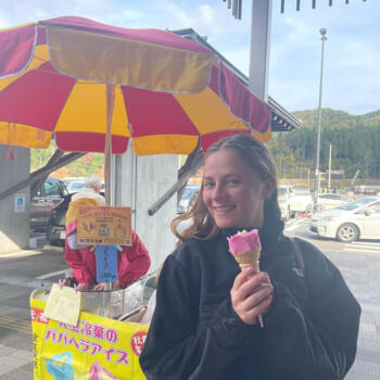 Babysitter Sitges: Celine