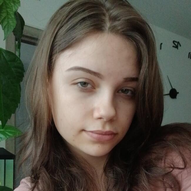 Babysitter in Iași: Marina