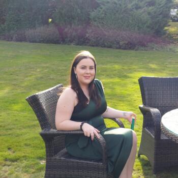 Babysitter Didcot: Emily