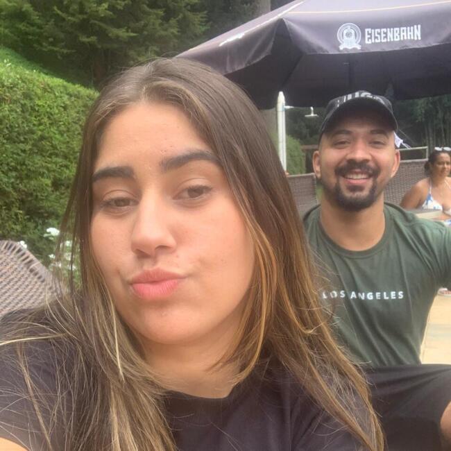 Babysitting job in Petrópolis: Larissa