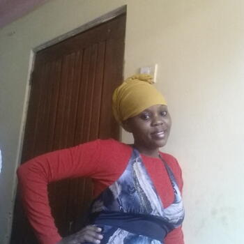 جليسة أطفال في أبوظبي: Joweria