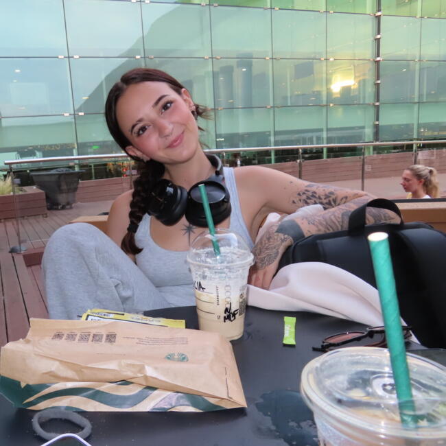 Babysitter in Corbera de Llobregat: Lucia