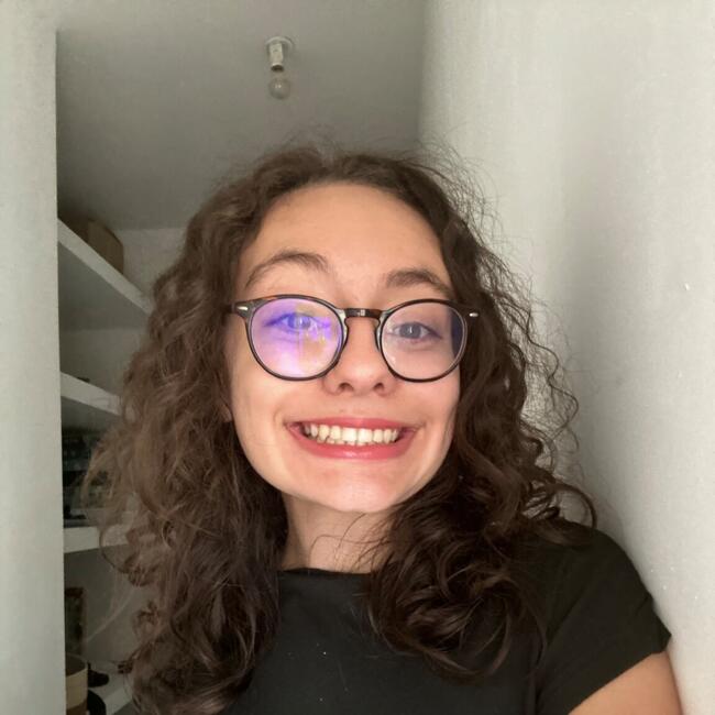 Babysitter in Nîmes: Chloé