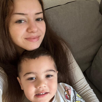 Babysitter in Stara Vas: Mia
