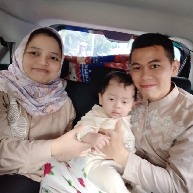 Babysitting job in Jakarta: Gita