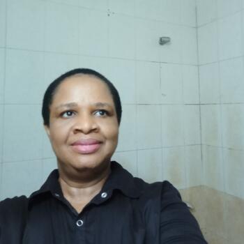 Baby-sitter in Charjah: Gloria
