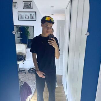 Babysitter in Fontenilles: Nour