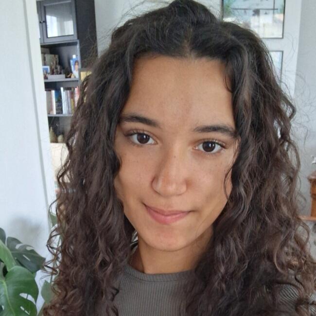 Babysitter in Bondy: Ornella