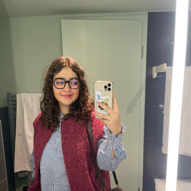 Babysitter in Besançon: Erine