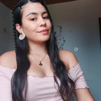 Babysitter Armenia: Laura