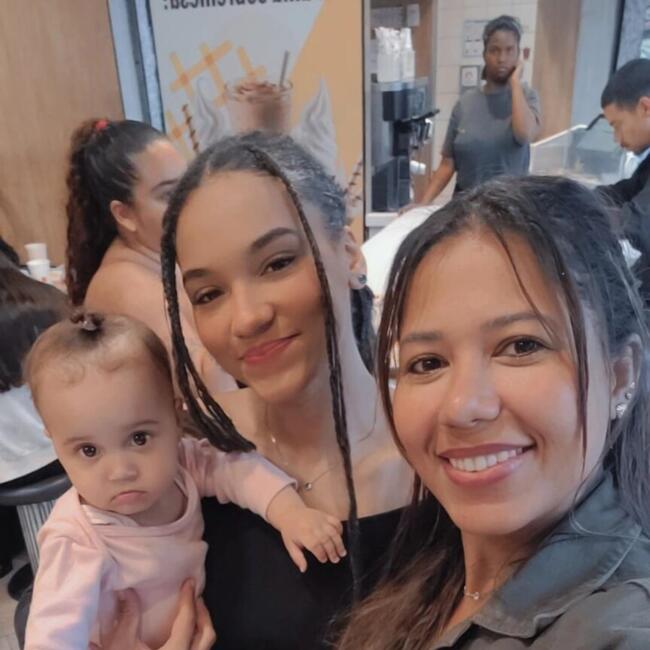 Emprego de babá em Rio de Janeiro: Karolyne