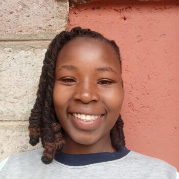 Babysitter Nairobi: Lilian