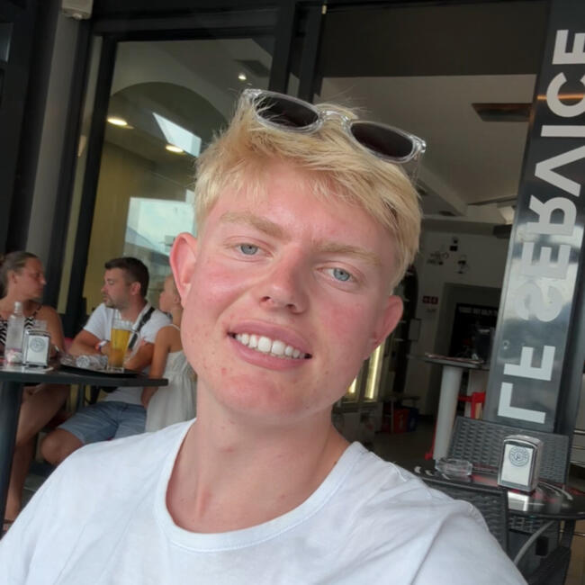 Barnvakt i Malmö: Leo