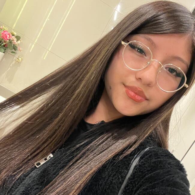 Niñera en Río Negro: Leilani