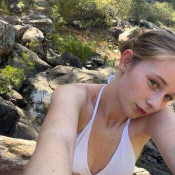 Babysitter in Gilgandra: Chloe