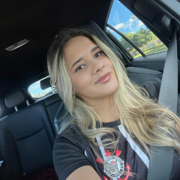 Babá Brasília: Letícia Costa