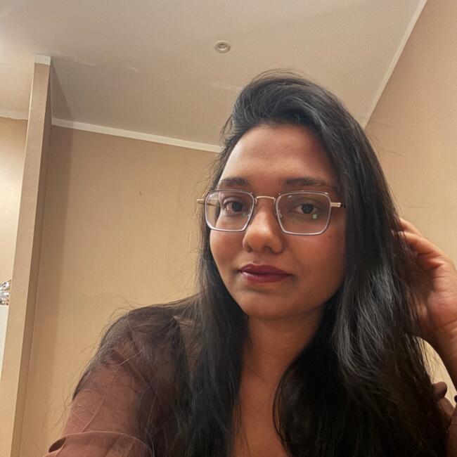 Opiekunka do dziecka w Warszawa: Nee