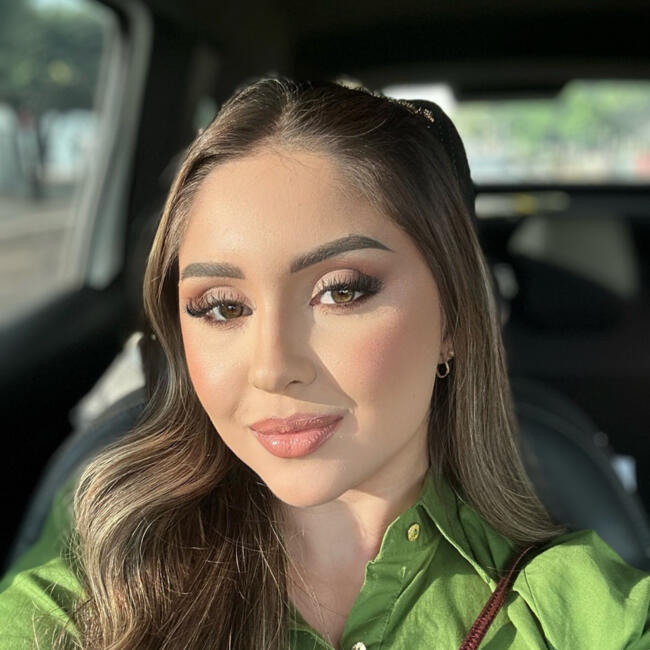 Babysitting job in Bombinhas: Juliana