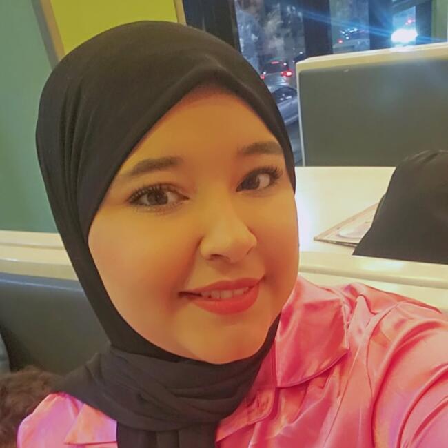 Babysitter in Rezé: Aicha