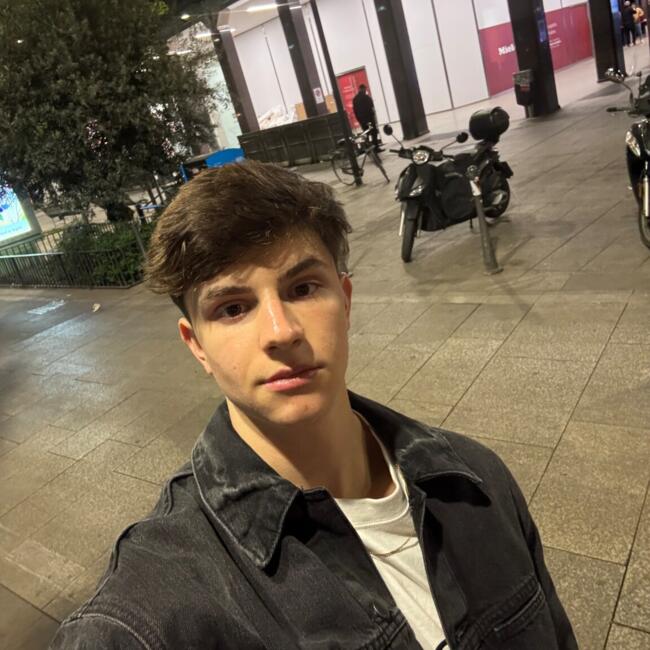 Bonă în Craiova: Andrei