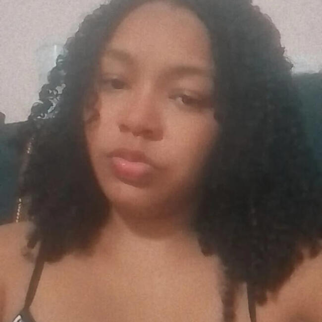 Babá em Brasília: Stefany Vitória