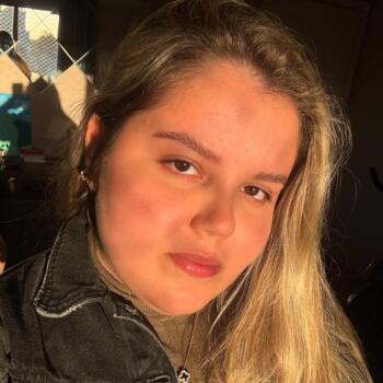 Babá em Canoas: Camila