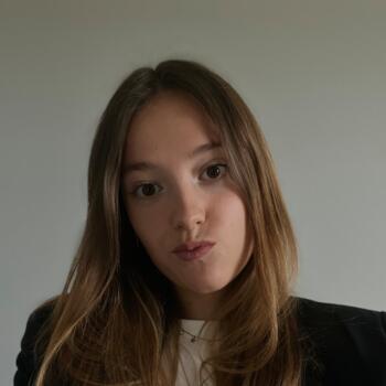 Babysitter in Bron: Clarisse