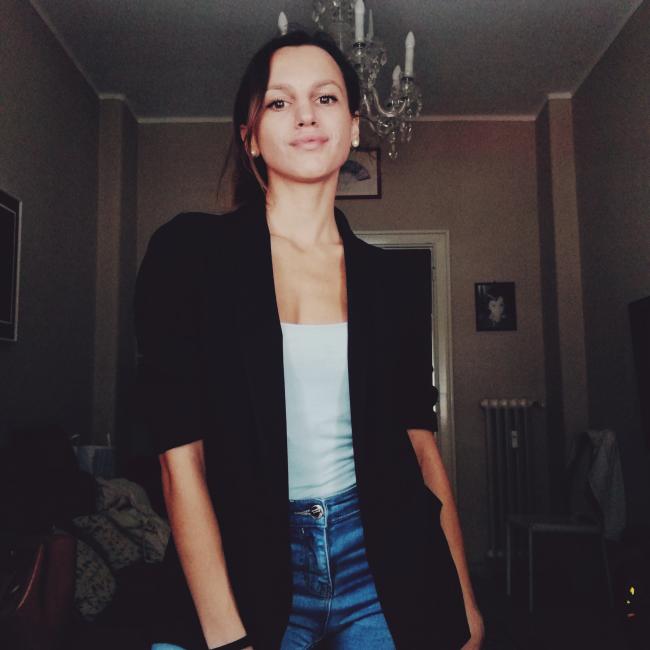 Babysitter in Rome: Giulia