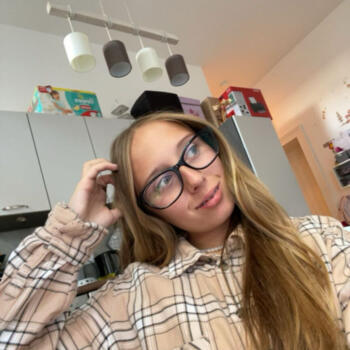 Babysitter in Düren: Jenna