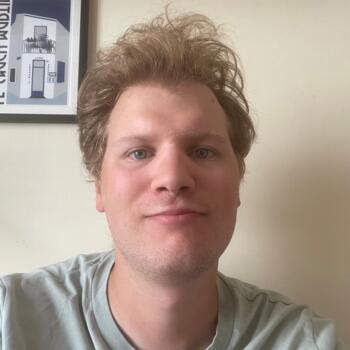 Babysitter in Paris: Thomas