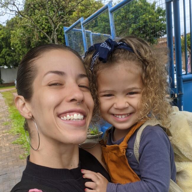 Babysitting job in Vila Velha: Maíra
