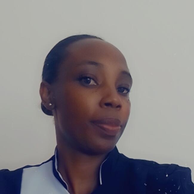 Babysitter in Akasia: Florence