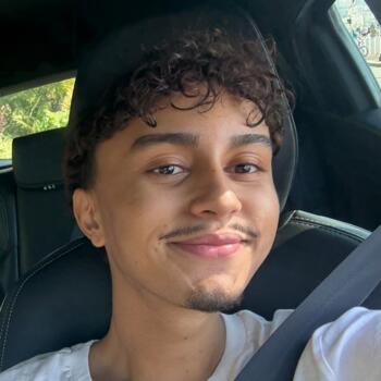 Babysitter in Nice: Sofiane