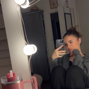 Babysitter in Achères: Romane
