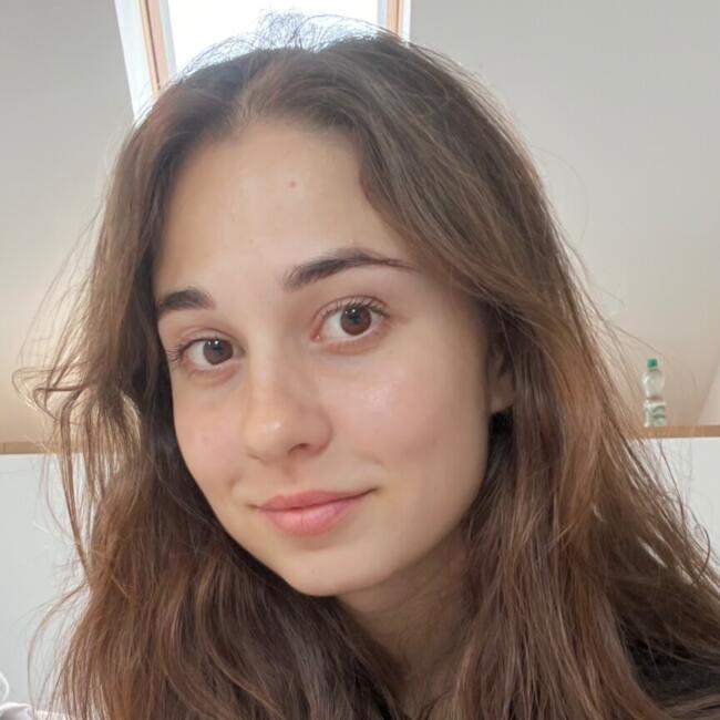 Babysitter in Vienna: Tetiana