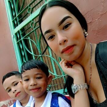 Niñera en Caracas: GABRIELA