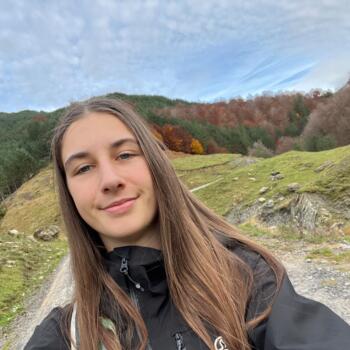 Babysitter in Auckland: Madeline