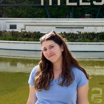 Babysitter in Poitiers: Alexandra