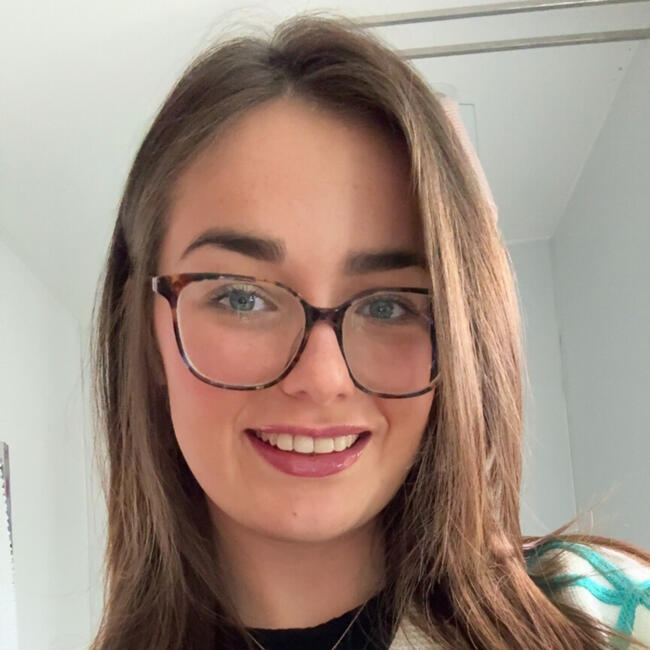 Babysitter in Gillingham: Molly