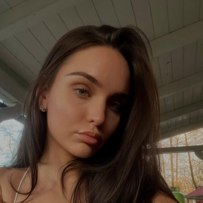 Varuška v Komenda: Hana