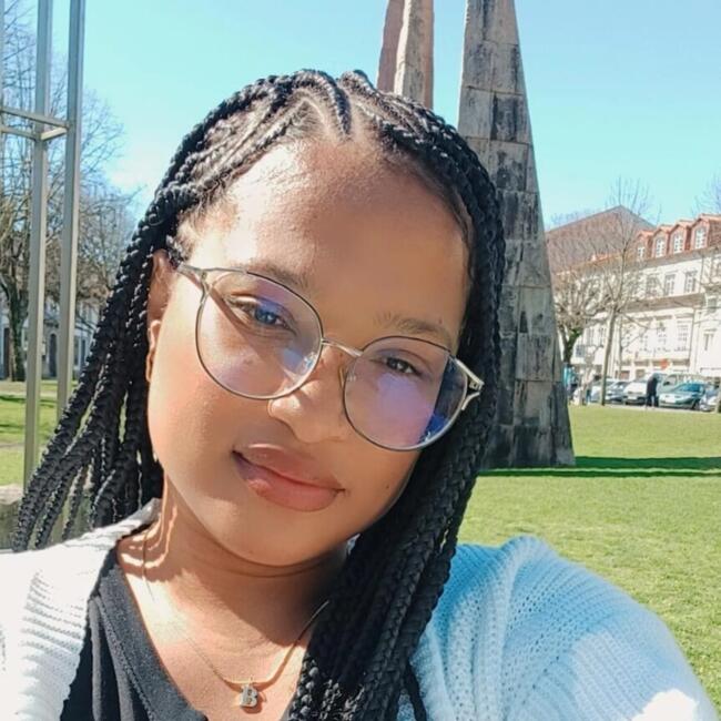 Babysitter in Braga: Bruna