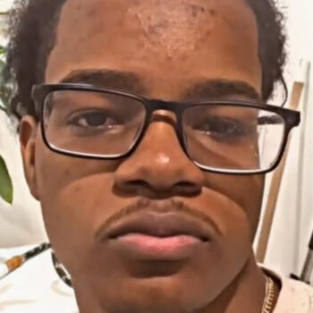 Babysitter in Bridgeport: Enyel