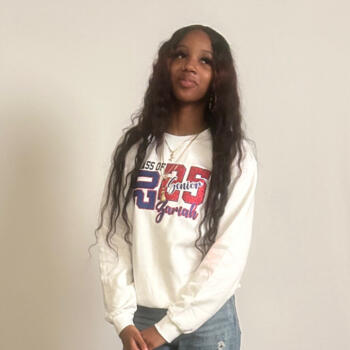Babysitter in Lancaster: Zariah