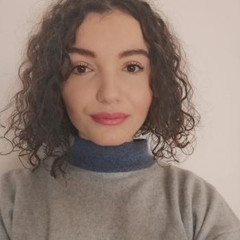 Babysitter in London: Tania