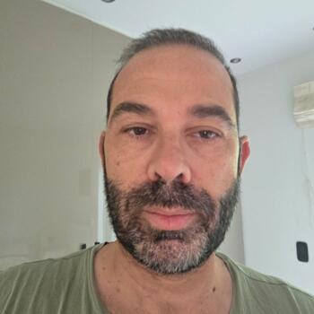 Babysitting job in Glyfada: babysitting job Ioannis