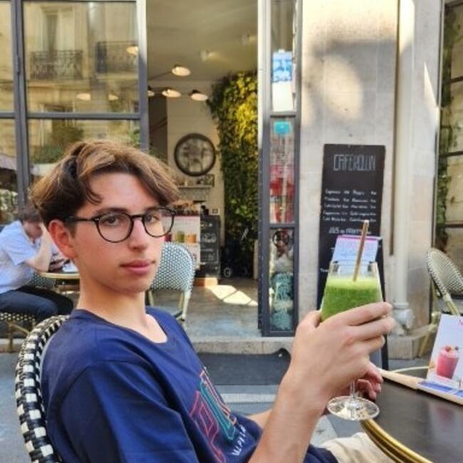 Babysitter in Tours: Martin
