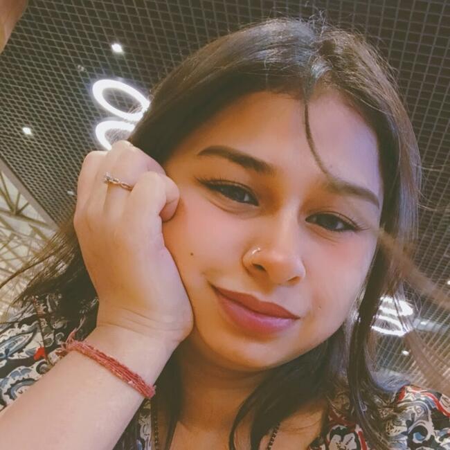 दिल्ली में बेबीसिटिंग की नौकरी: Anshika