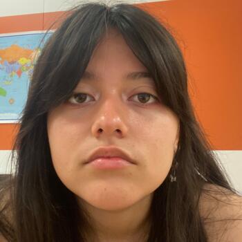 位于圣日耳曼昂莱的临时保姆: Nicole