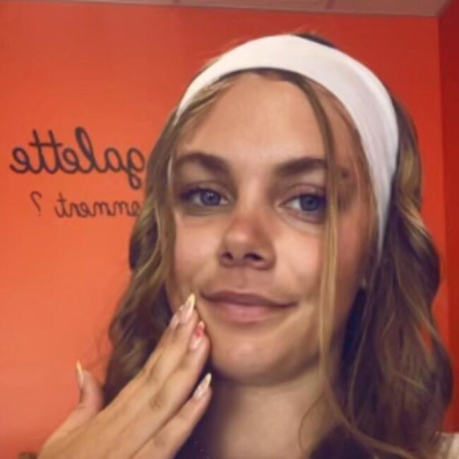 Babysitter in Trémeur: Louane